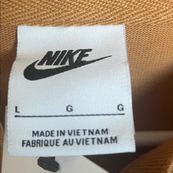 Nike Men's Tan Long Sleeve Tee Brand New W Tags Men’s Large - Picture 4 of 6